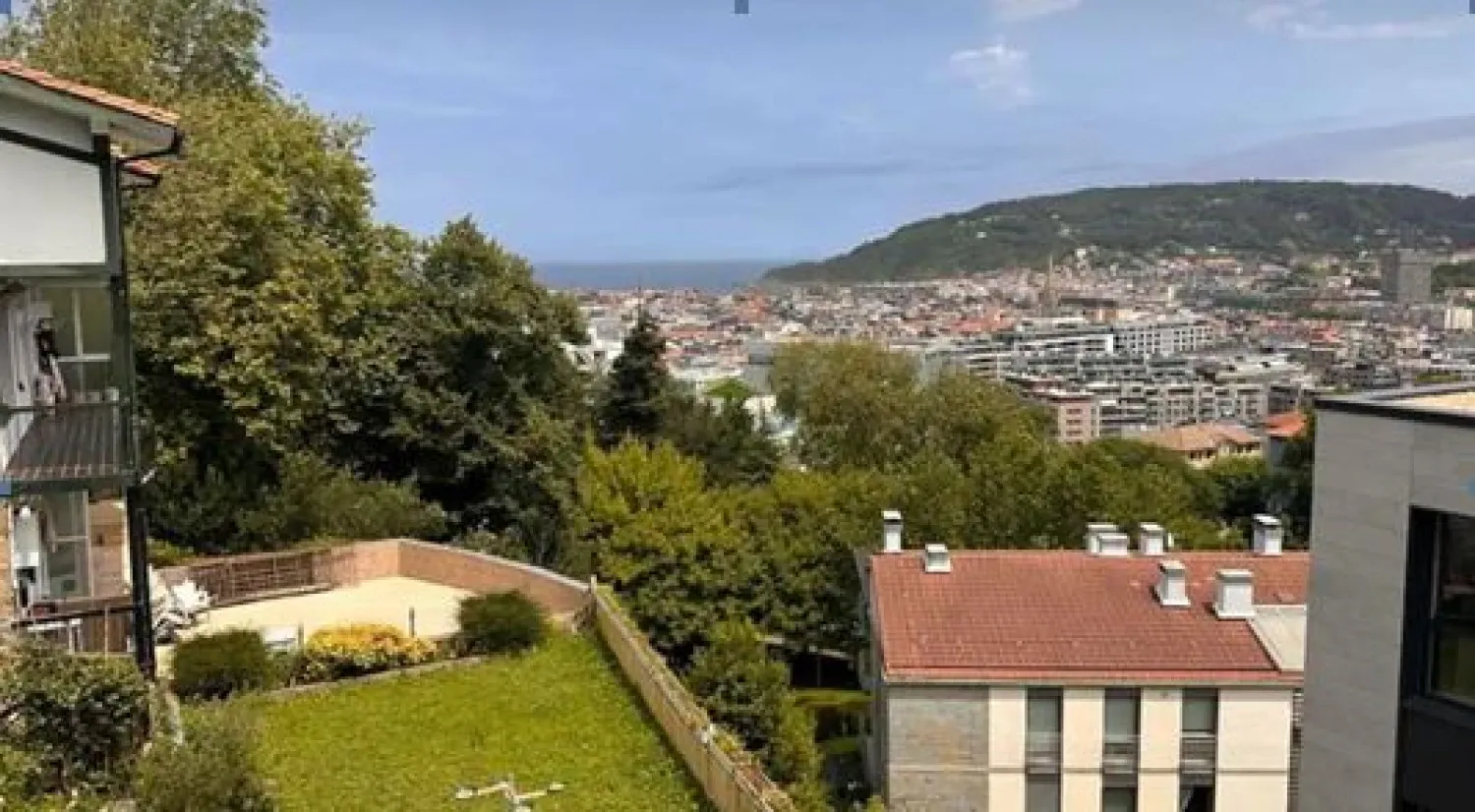 Exterior view of Flat to rent in Donostia - San Sebastián   with Heating, Furnished and Washing machine
