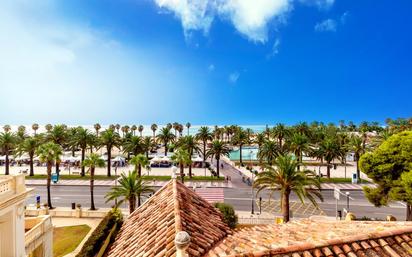 Vista exterior de Casa o xalet en venda en Salou amb Aire condicionat i Terrassa