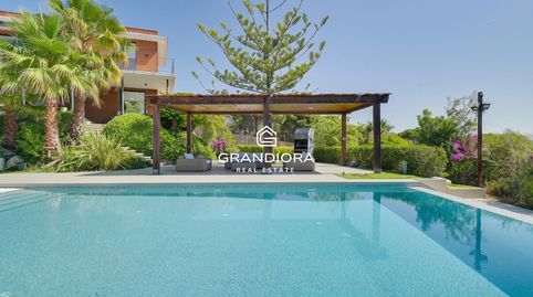 Villa de Alto Lujo con 5 Suites, Piscina, Ascensor y Vistas al Mar en Cabrera de Mar, imagen 3