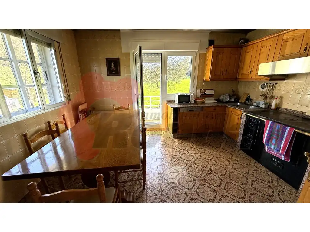 Cuina de Casa o xalet en venda en Becerreá