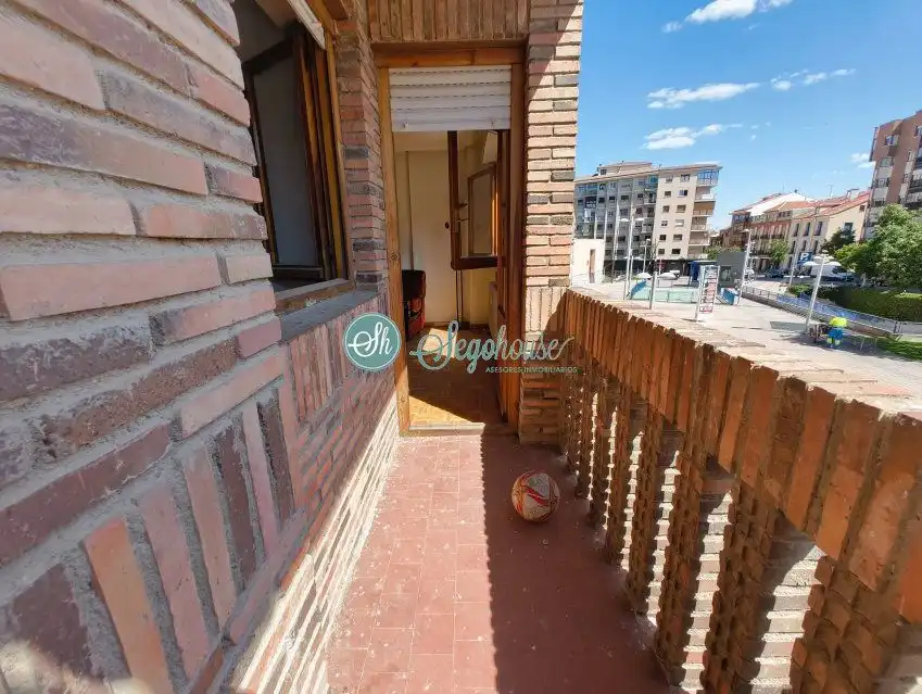 Terraza de Piso en venta en Segovia con Calefacción, Parquet y Trastero