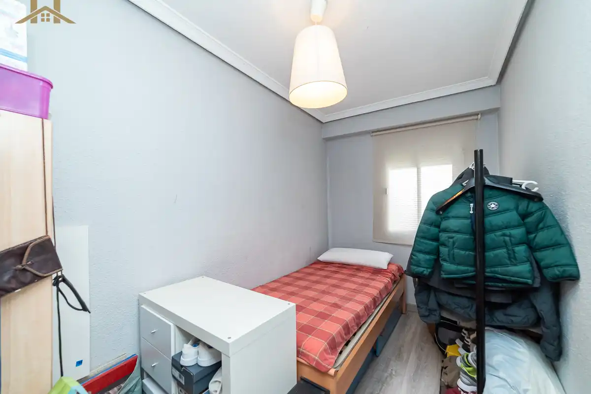 Habitación de Piso en venta en Móstoles con Aire acondicionado y Calefacción
