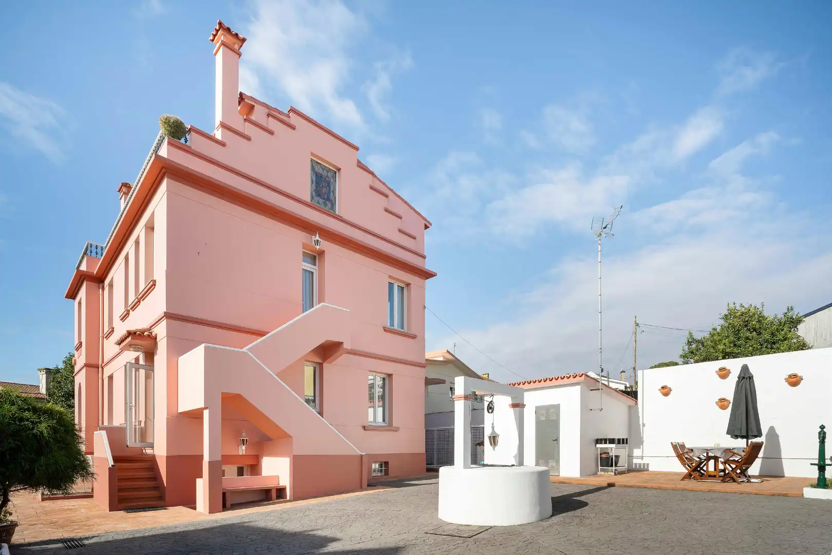 Vista exterior de Casa o chalet en venta en A Coruña Capital  con Calefacción, Jardín privado y Parquet