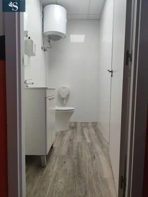 Badezimmer von Fabrikhallen zum Verkauf in Collado Villalba