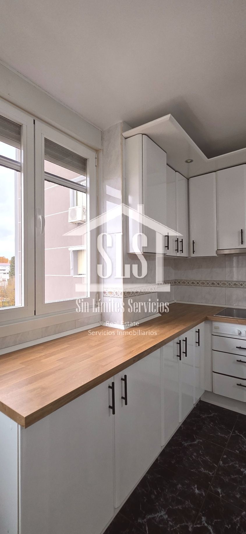 Cuina de Pis en venda en Fuenlabrada amb Aire condicionat, Calefacció i Terrassa