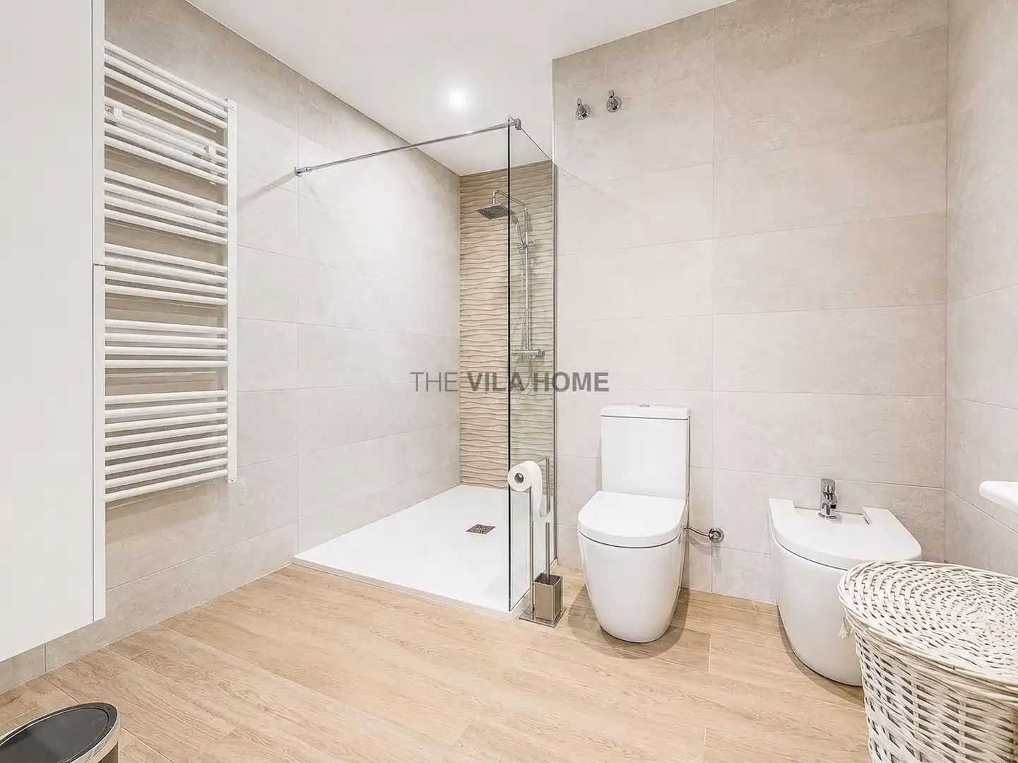 Baño de Casa o chalet en venta en Vilanova i la Geltrú con Aire acondicionado, Calefacción y Jardín privado