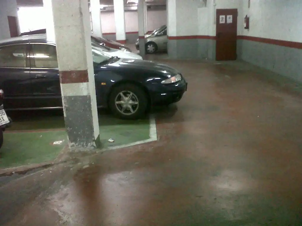 Parking de Garaje de alquiler en L'Hospitalet de Llobregat
