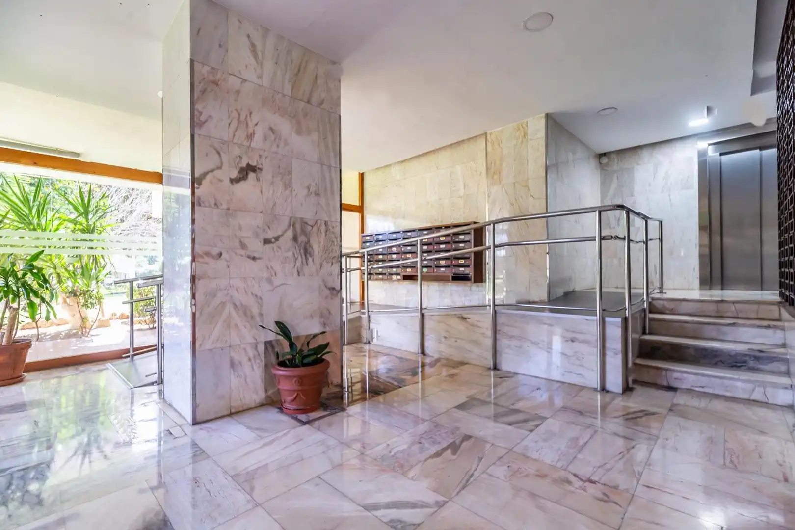 Piso en venta en Torremolinos con Aire acondicionado, Jardín privado y Terraza