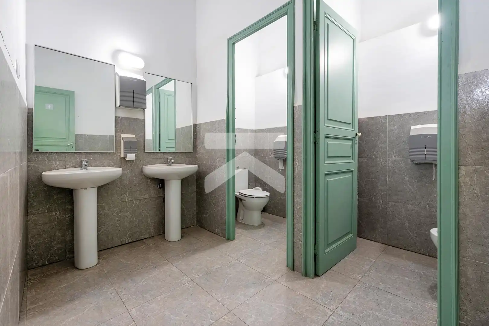 Bathroom of Buildings for sale in Tortosa