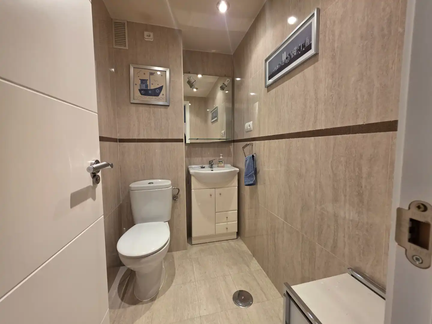 Baño de Piso en venta en Madrid con Aire acondicionado, Calefacción y Parquet