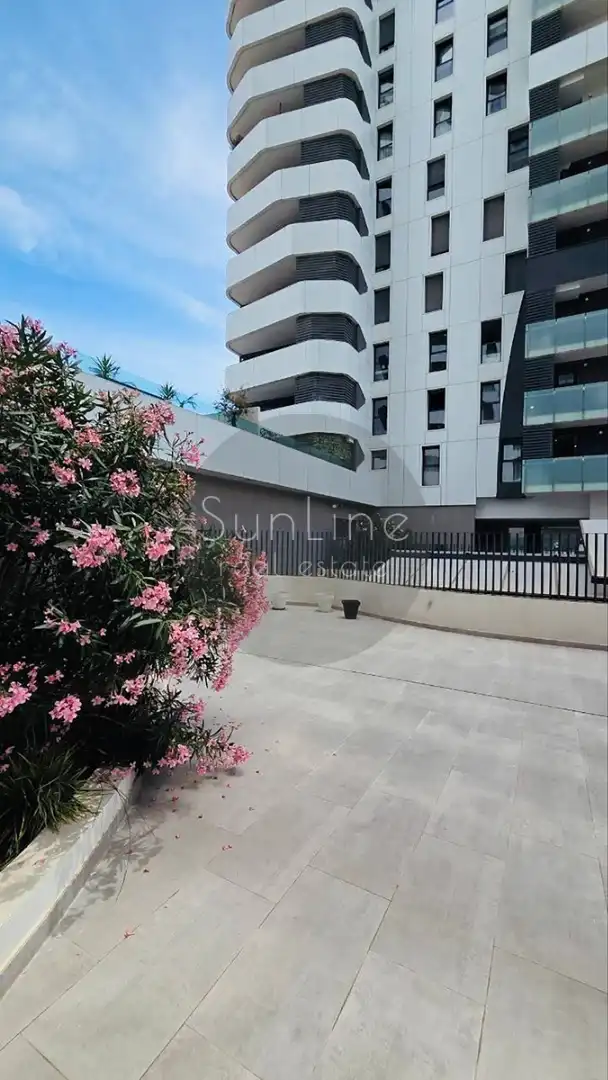 Piso de alquiler en Valencia con Aire acondicionado, Terraza y Trastero