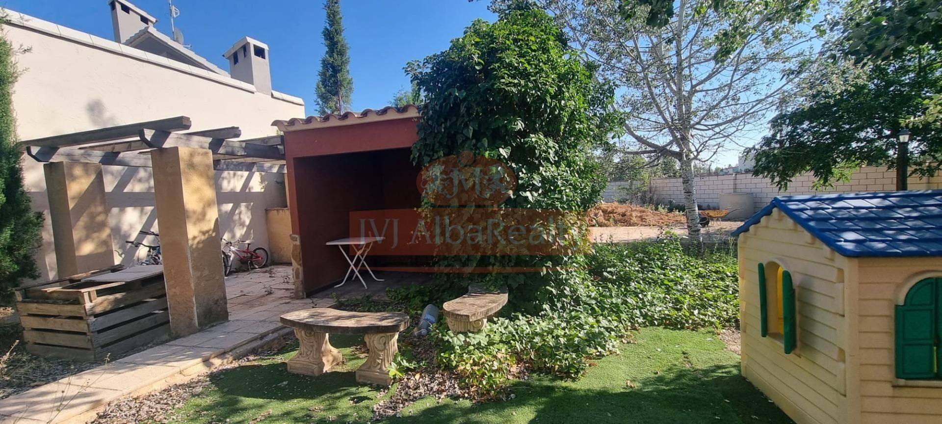 Jardí de Casa o xalet en venda en  Albacete Capital