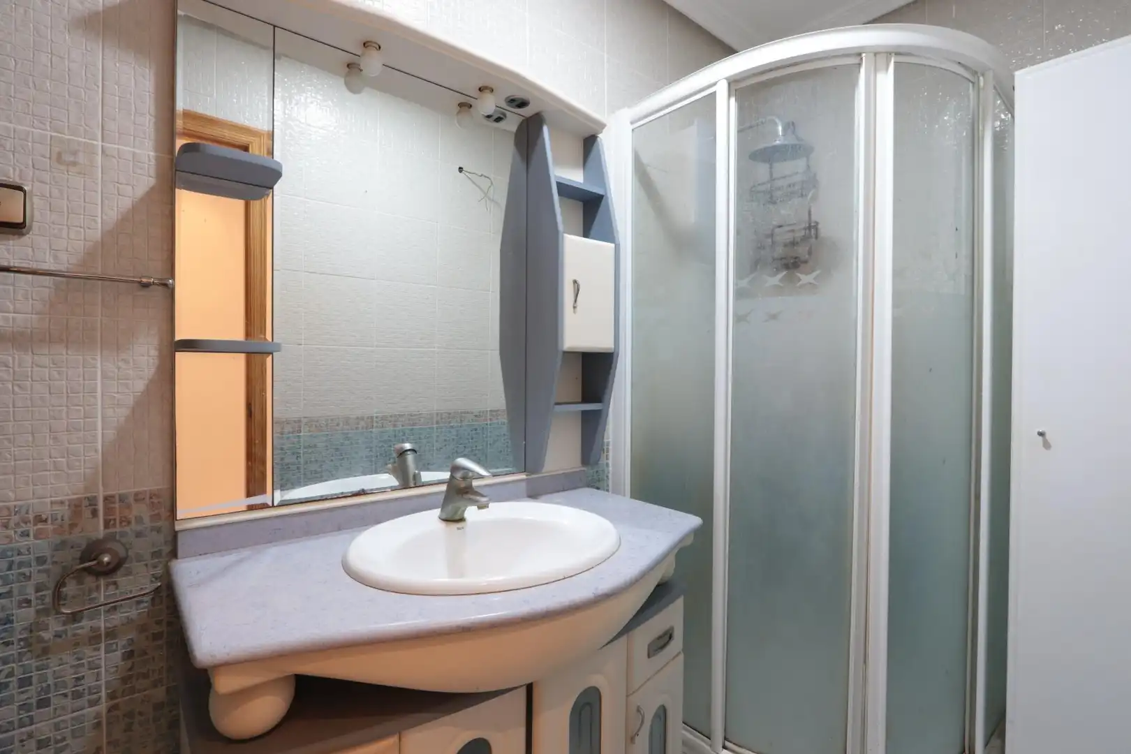 Baño de Piso en venta en Cartagena con Aire acondicionado y Balcón