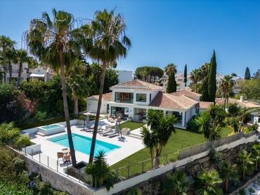 Casa con piscina en venta en Marbella Centro