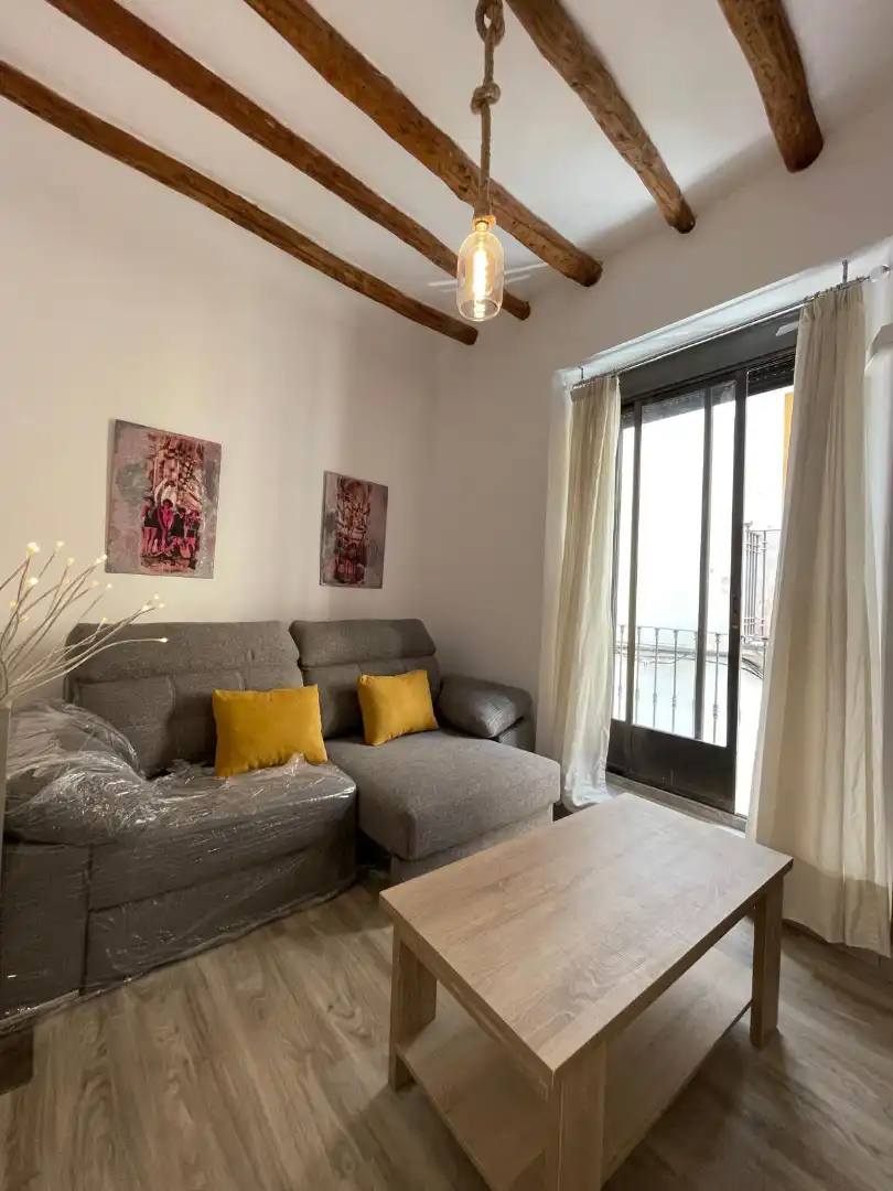 Wohnzimmer von Wohnungen zur Miete in Jaén mit Klimaanlage, Heizung und Parkett
