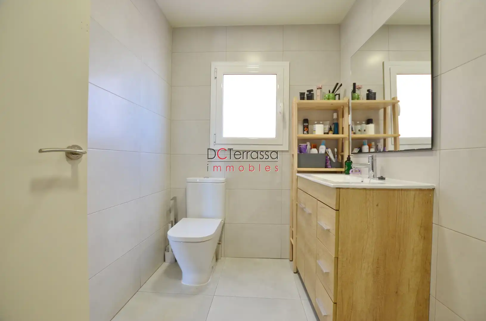 Habitación de Ático en venta en Terrassa con Aire acondicionado, Calefacción y Terraza