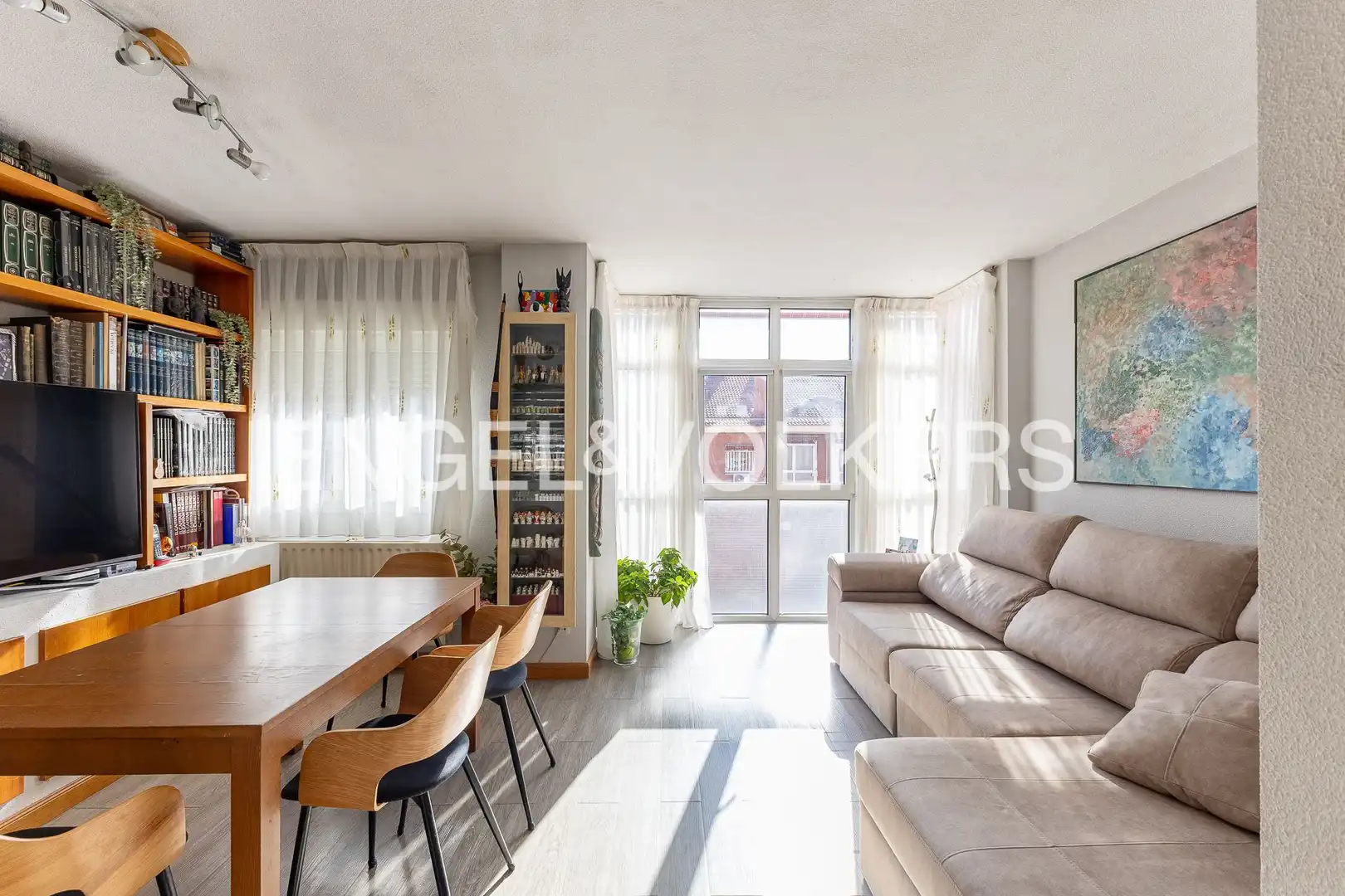 Vista exterior de Piso en venta en Madrid con Aire acondicionado, Calefacción y Piscina