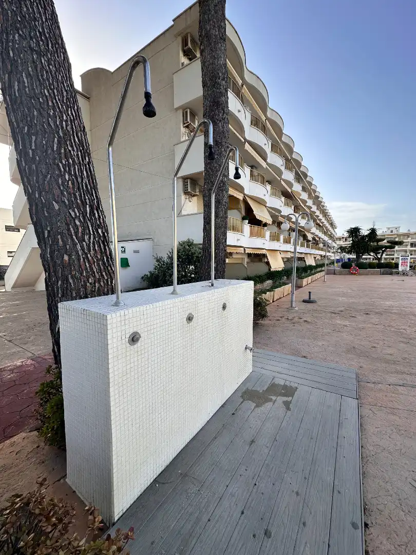Vista exterior de Estudi en venda en Cambrils amb Aire condicionat, Calefacció i Terrassa
