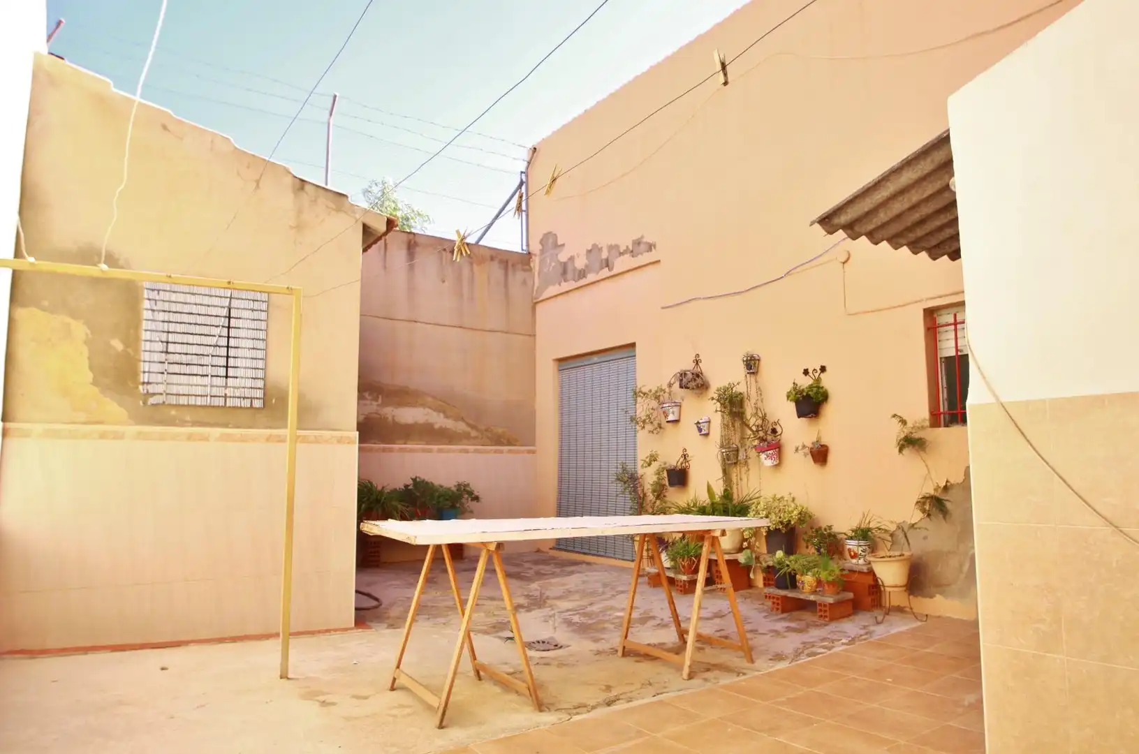 Vista exterior de Casa o xalet en venda en Novelda amb Jardí privat i Piscina
