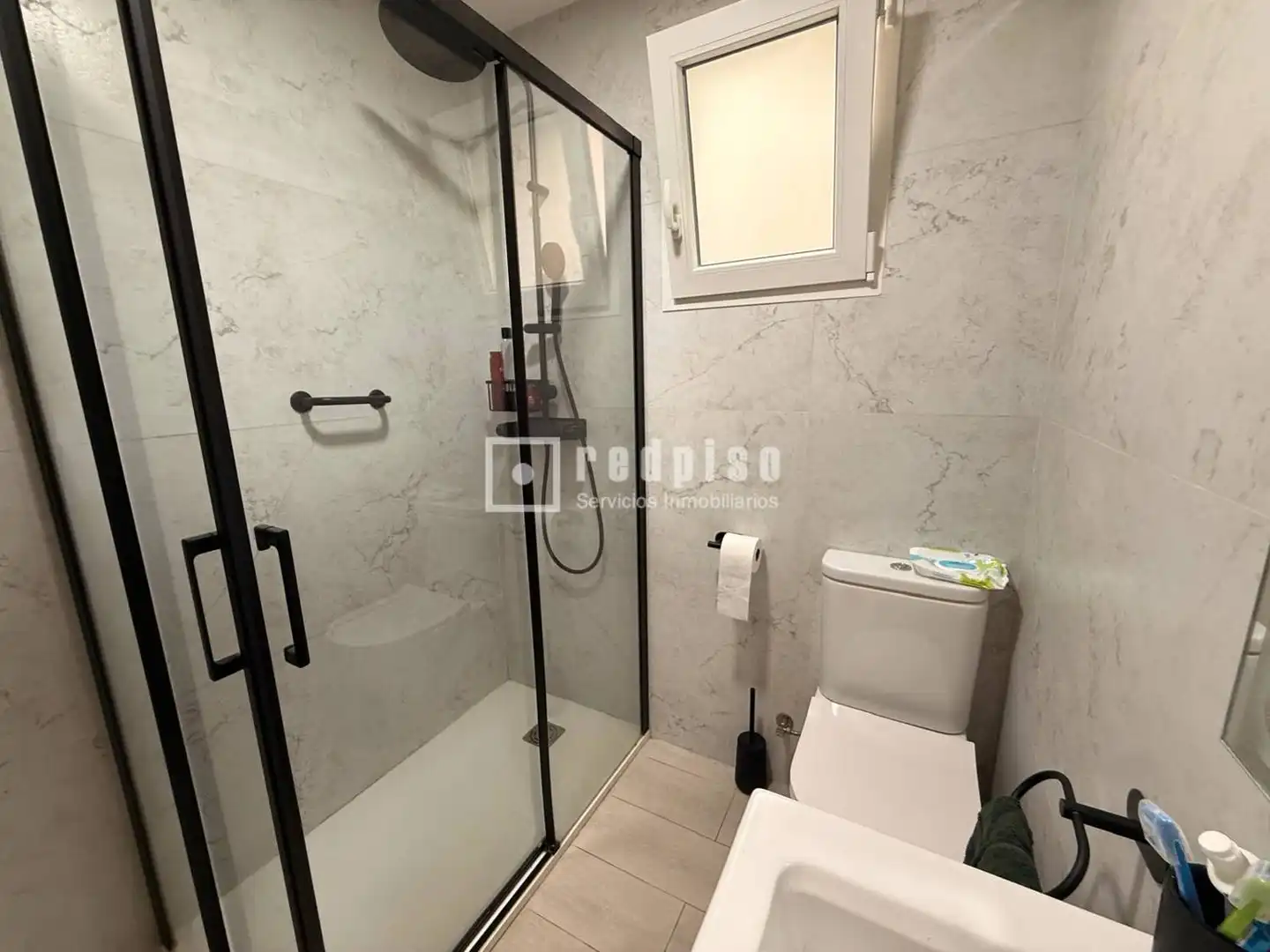Baño de Piso en venta en Valencia con Aire acondicionado, Trastero y Amueblado