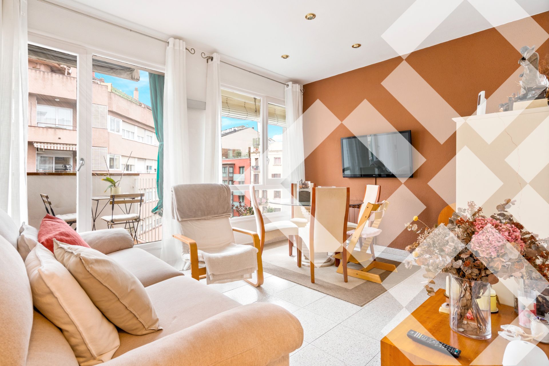 Sala de estar de Piso en venta en  Barcelona Capital con Aire acondicionado, Calefacción y Horno