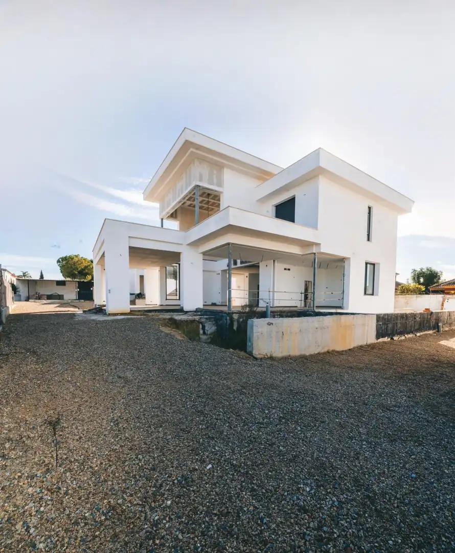 Vista exterior de Casa o chalet en venta en Gines con Jardín privado, Terraza y Piscina