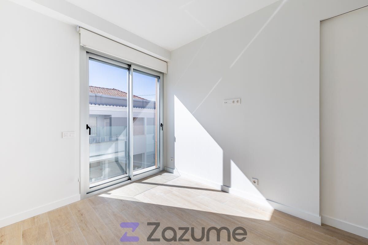 Bedroom of Flat to rent in  Madrid Capital  with Heating, Terrace and Storage room