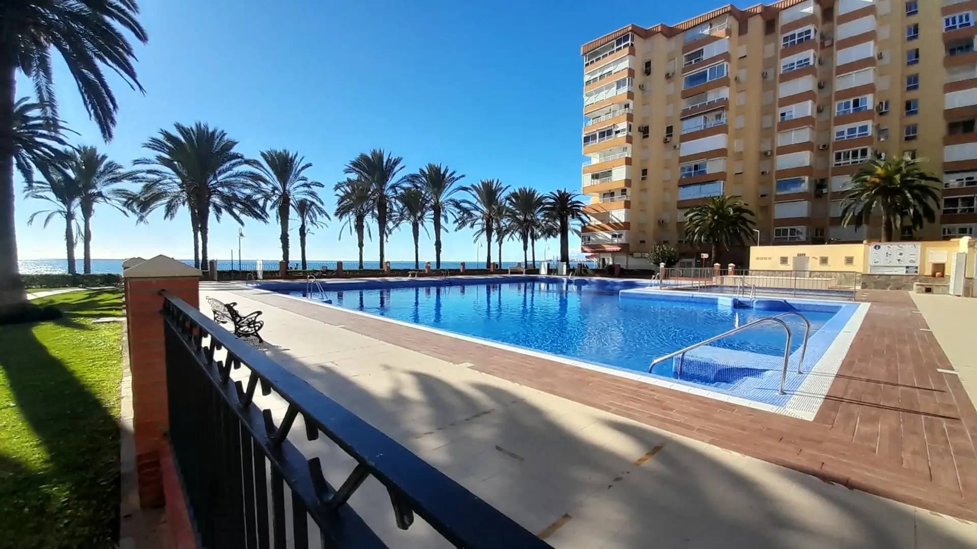 Appartement avec terrasse à louer à Paseo Marítimo de Poniente 22, imagen 2
