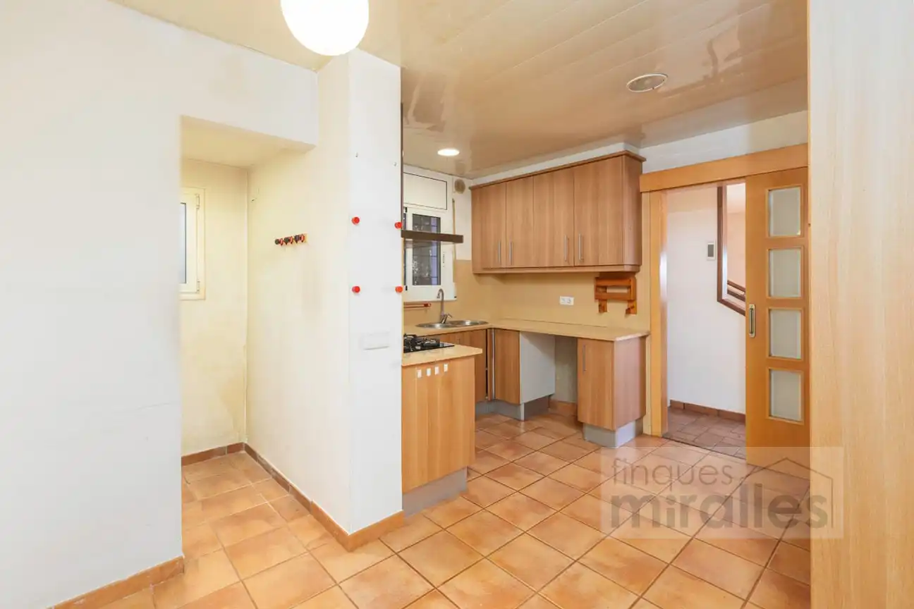 Villa con terrazza in vendita a Carrer Àngel Guimerà 13, imagen 4