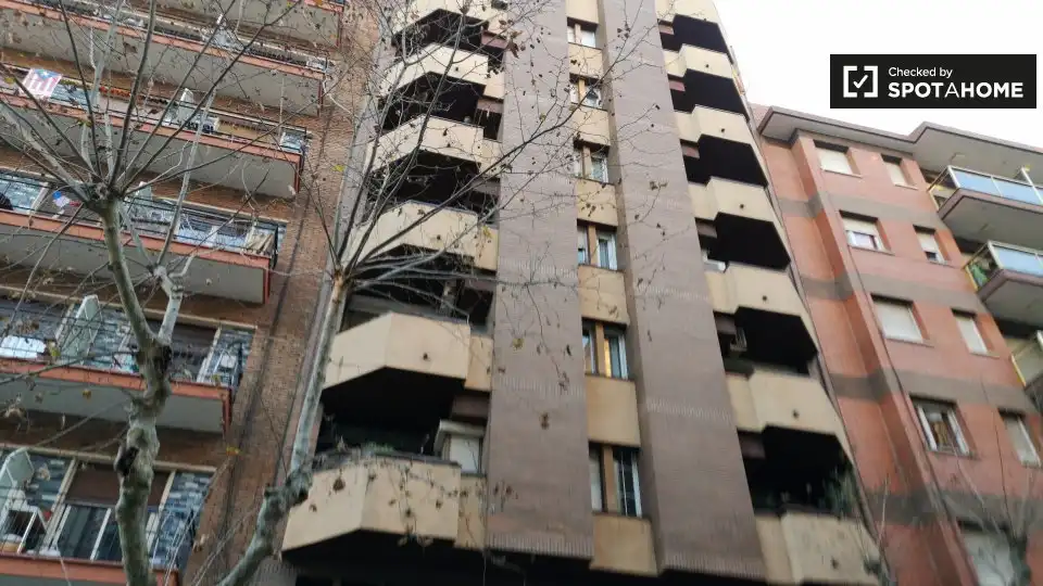 Vista exterior de Piso de alquiler en Barcelona con Aire acondicionado, Calefacción y Amueblado