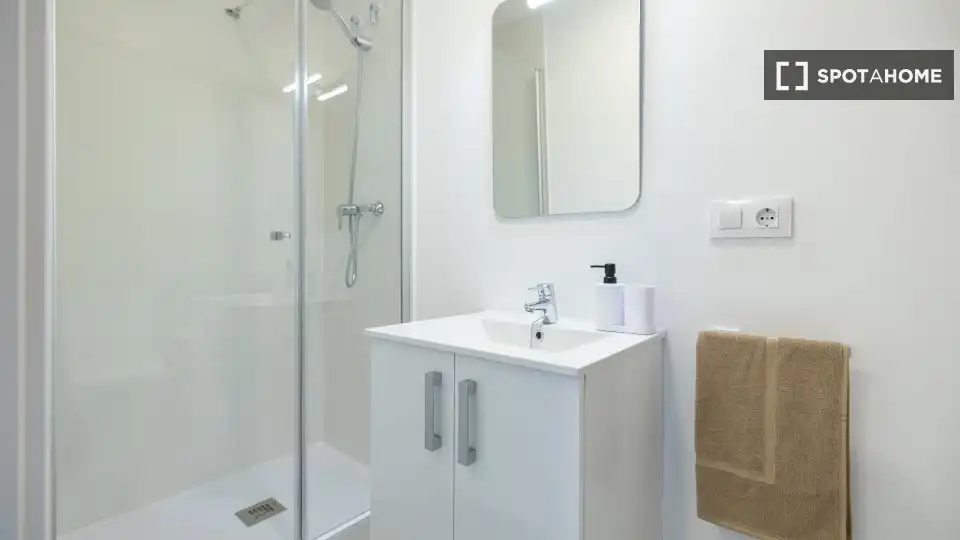 Room in Valencia, Valencia