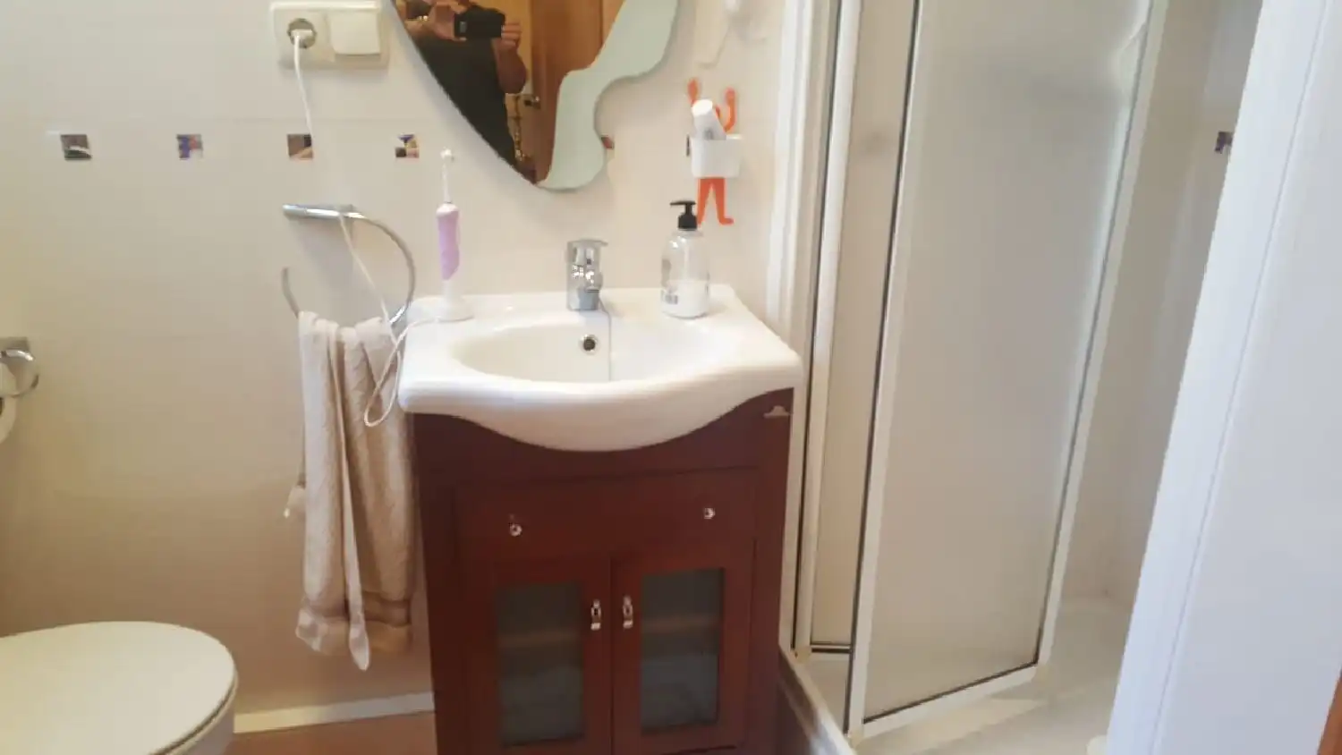 Baño de Piso de alquiler en A Coruña Capital  con Calefacción, Terraza y Amueblado