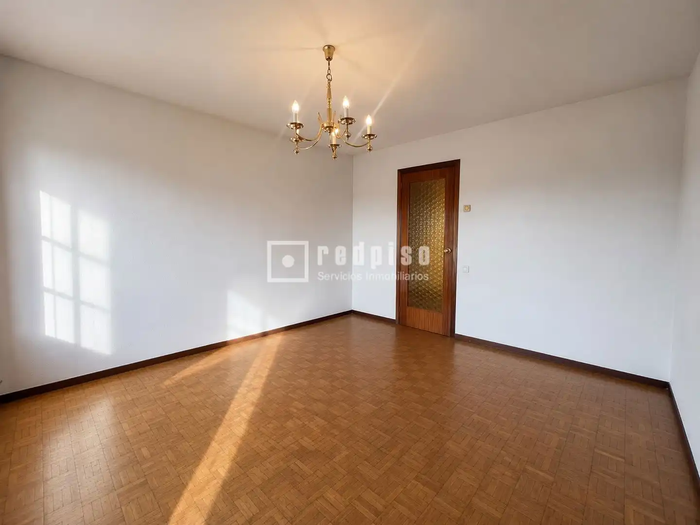 Habitación de Piso en venta en Madrid con Parquet y Terraza