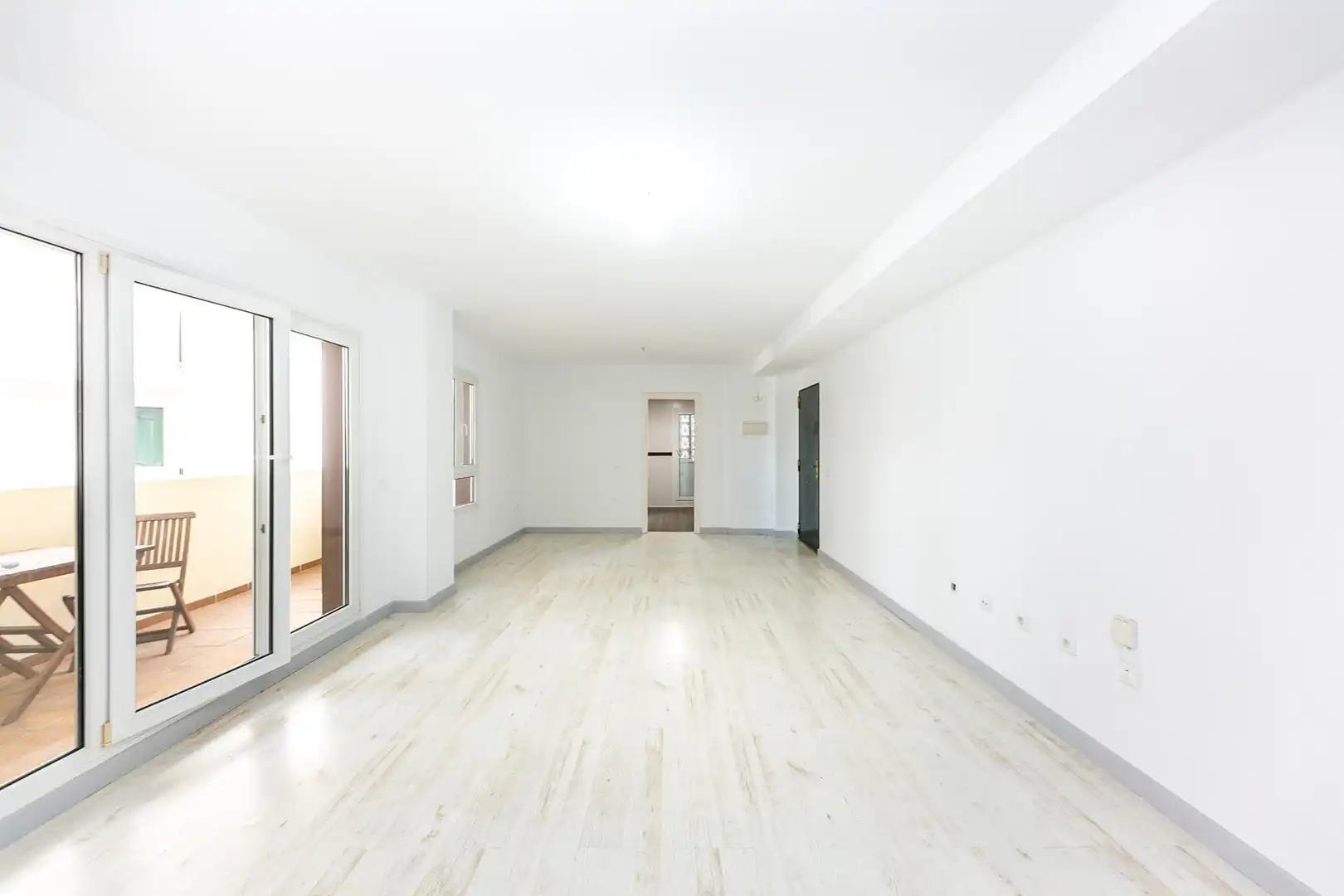 Piso en venta en Benalmádena con Terraza, Trastero y Balcón