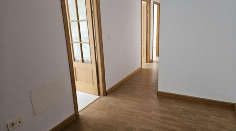 Foto 4 de Apartamento en venta en Flores de Sil - La Placa, Ponferrada