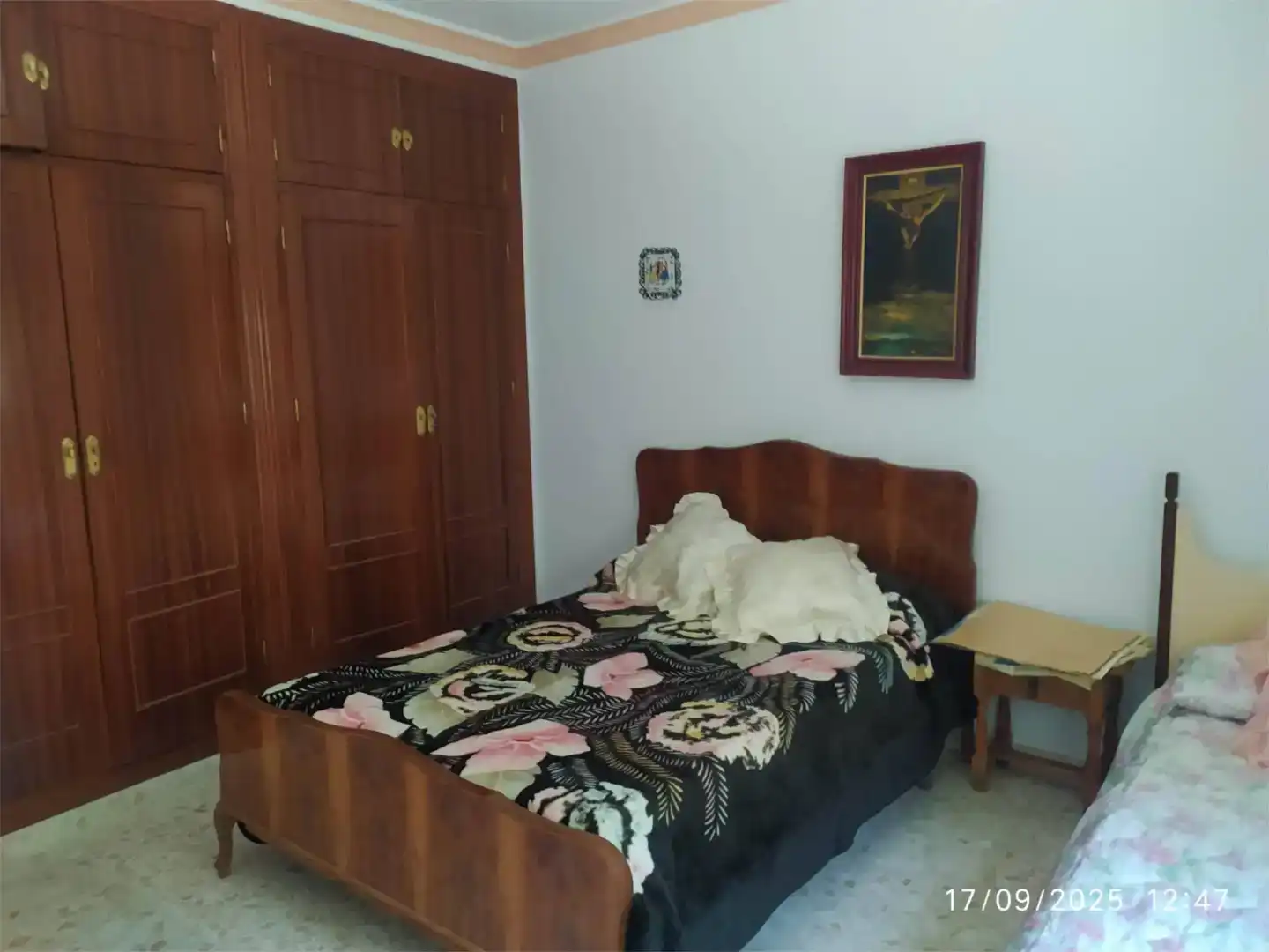 Dormitori de Finca rústica en venda en Alfarnatejo amb Aire condicionat i Jardí privat