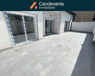 Terrassa de Casa adosada en venda en Zuera amb Calefacció i Jardí privat