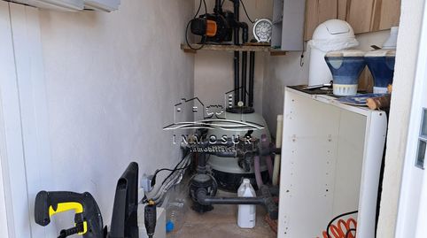 Chalet en zona Zarpazo. Cuenta con una parcela de 2.000 m2. y una superficie construida de 271 m2. Dispone de un amplio patio asfa, imatge 5