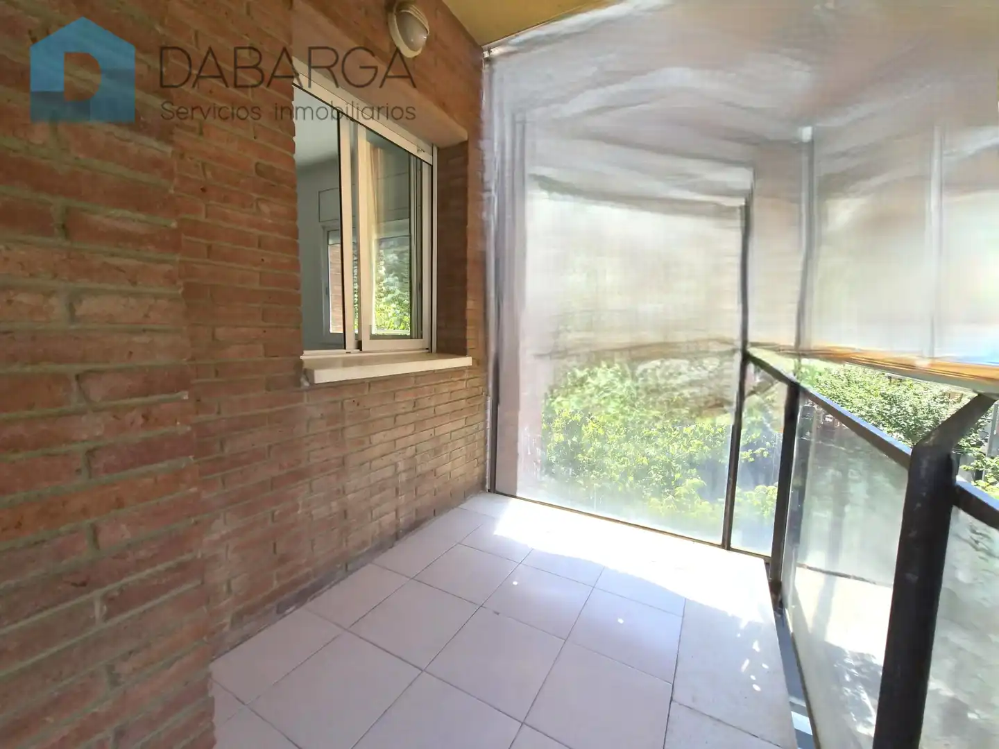 Terraza de Piso en venta en Ripollet con Calefacción, Trastero y Horno