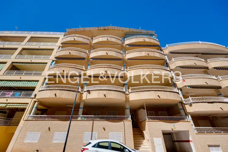 Exterior view of Attic for sale in Guardamar del Segura  with Air Conditioner, Heating and Terrace