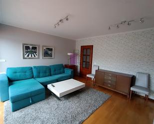 Sala d'estar de Àtic de lloguer en Baiona amb Aire condicionat, Calefacció i Parquet