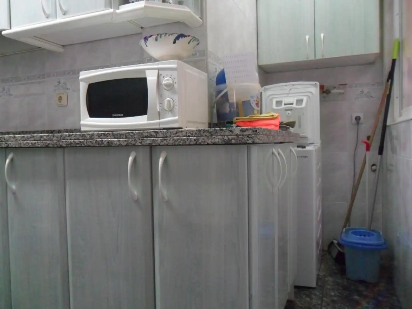 Cocina de Piso de alquiler en Granada con Aire acondicionado, Calefacción y Terraza