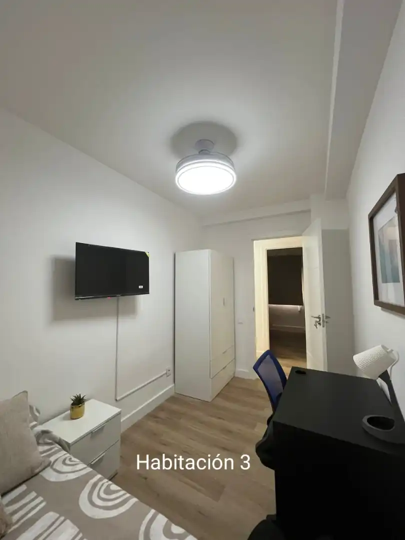 Habitación en Avenida del Padre Esplá, Pla de Bon Repós