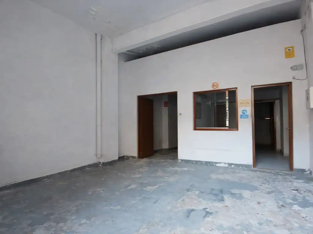 Local en venta en Calle Cabanyes Les, L'Espirall