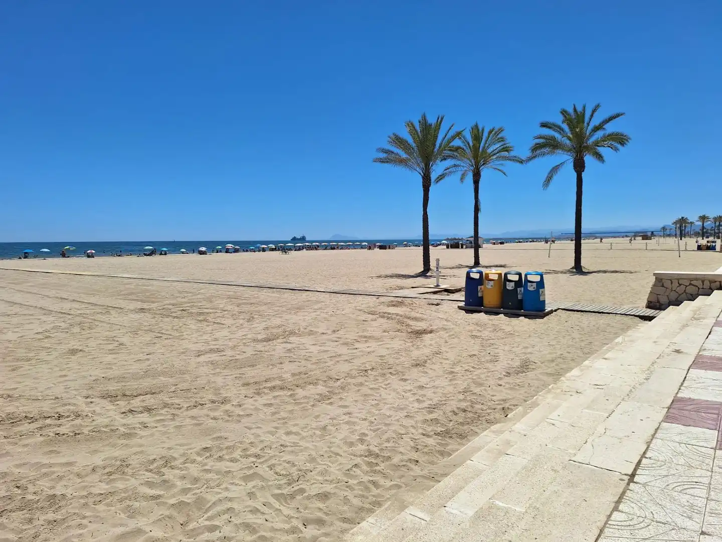 Exterior view of Apartments for sale in Cullera  with Air Conditioner and Balcony