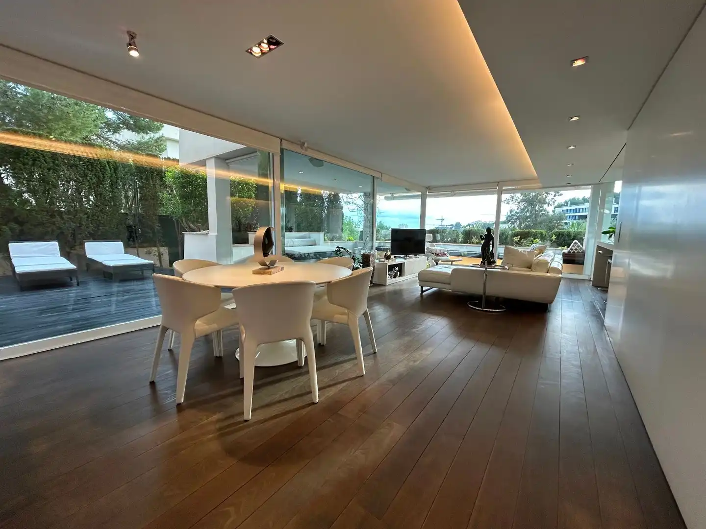 Menjador de Apartament en venda en Calvià amb Aire condicionat, Calefacció i Jardí privat
