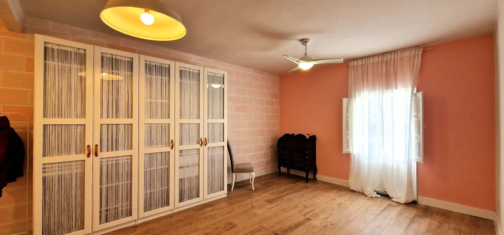 Dormitori de Casa o xalet en venda en Villanueva de la Vera amb Calefacció, Jardí privat i Terrassa
