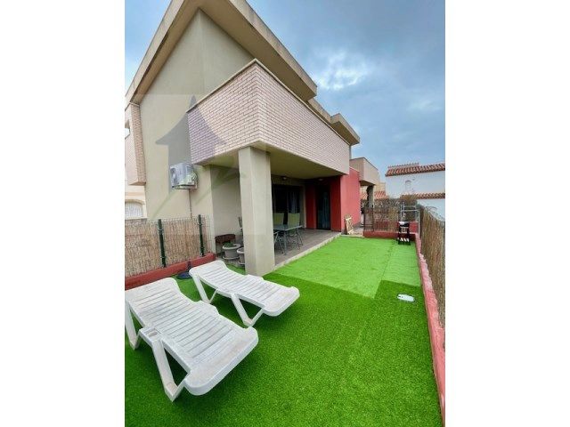 Terrace of Single-family semi-detached to rent in Mont-roig del Camp  with Air Conditioner, Heating and Private garden