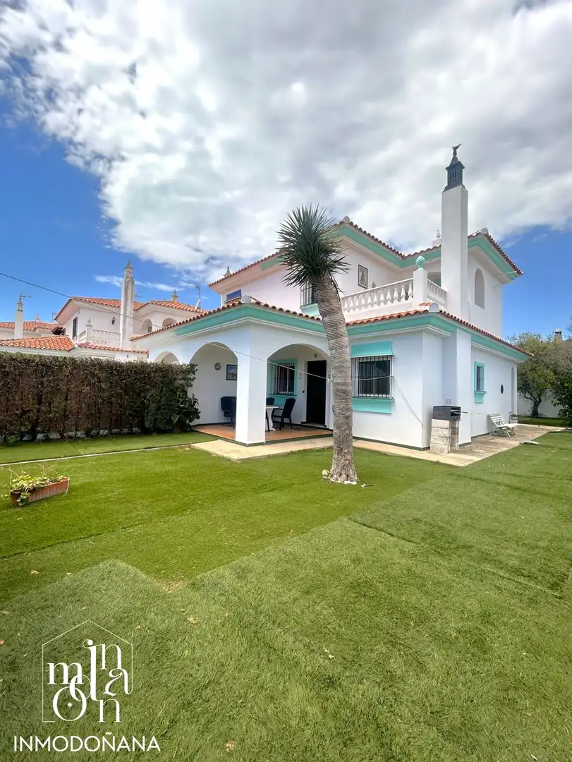 Chalet en venta en Matalascañas