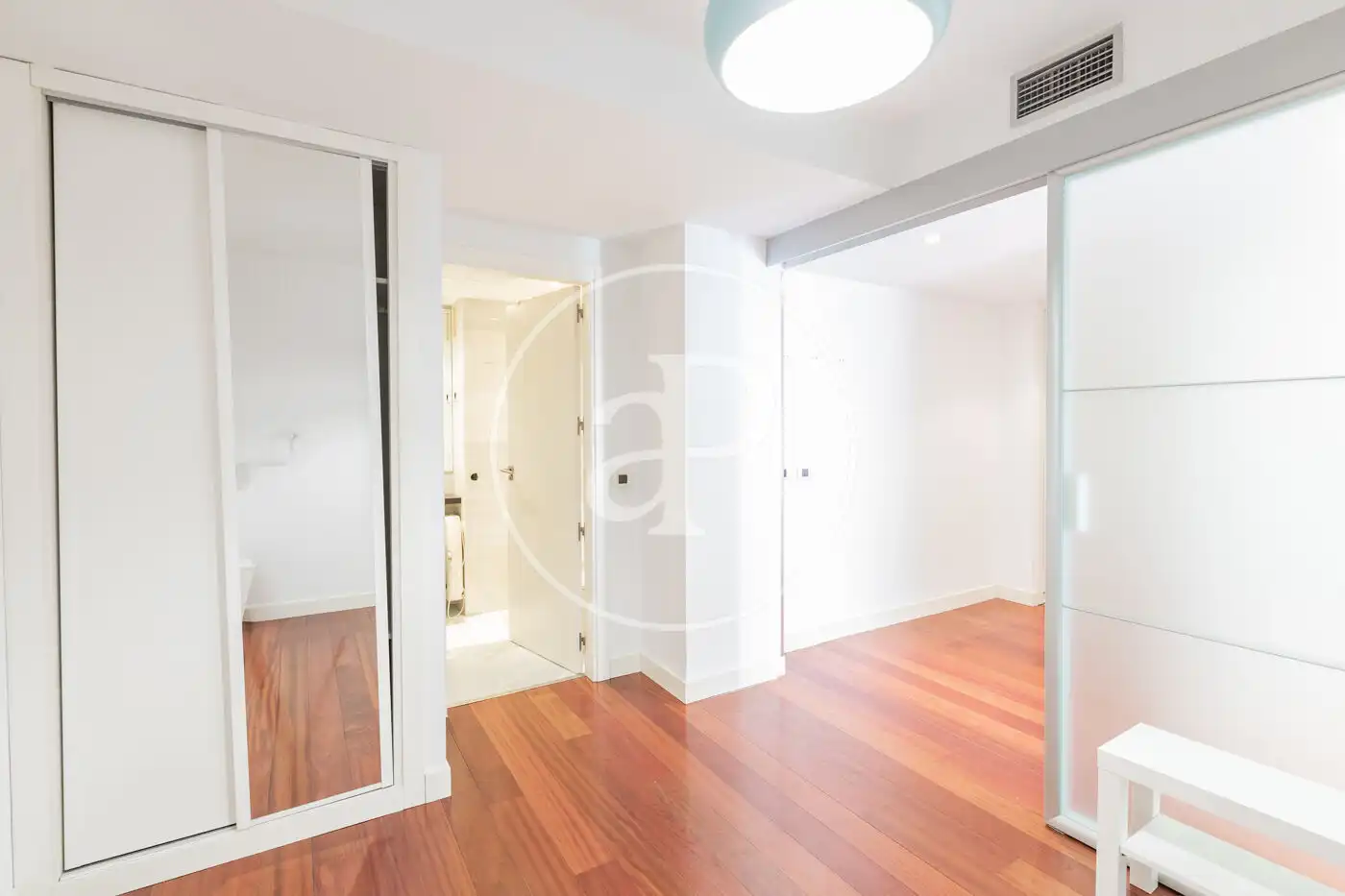 Schlafzimmer von Wohnung zum Verkauf in Madrid mit Klimaanlage, Heizung und Gemeinschaftspool